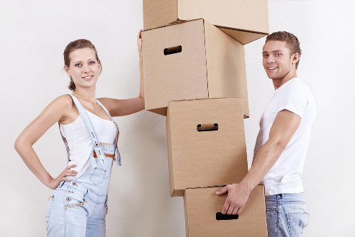 South London house removalists securing items for transport